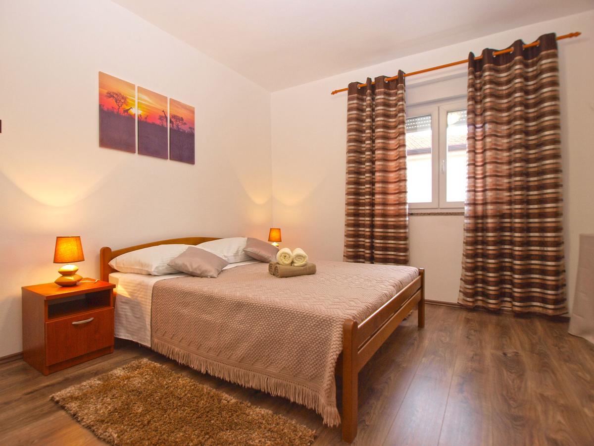 Apartment Luciano 1540 Póla Kültér fotó