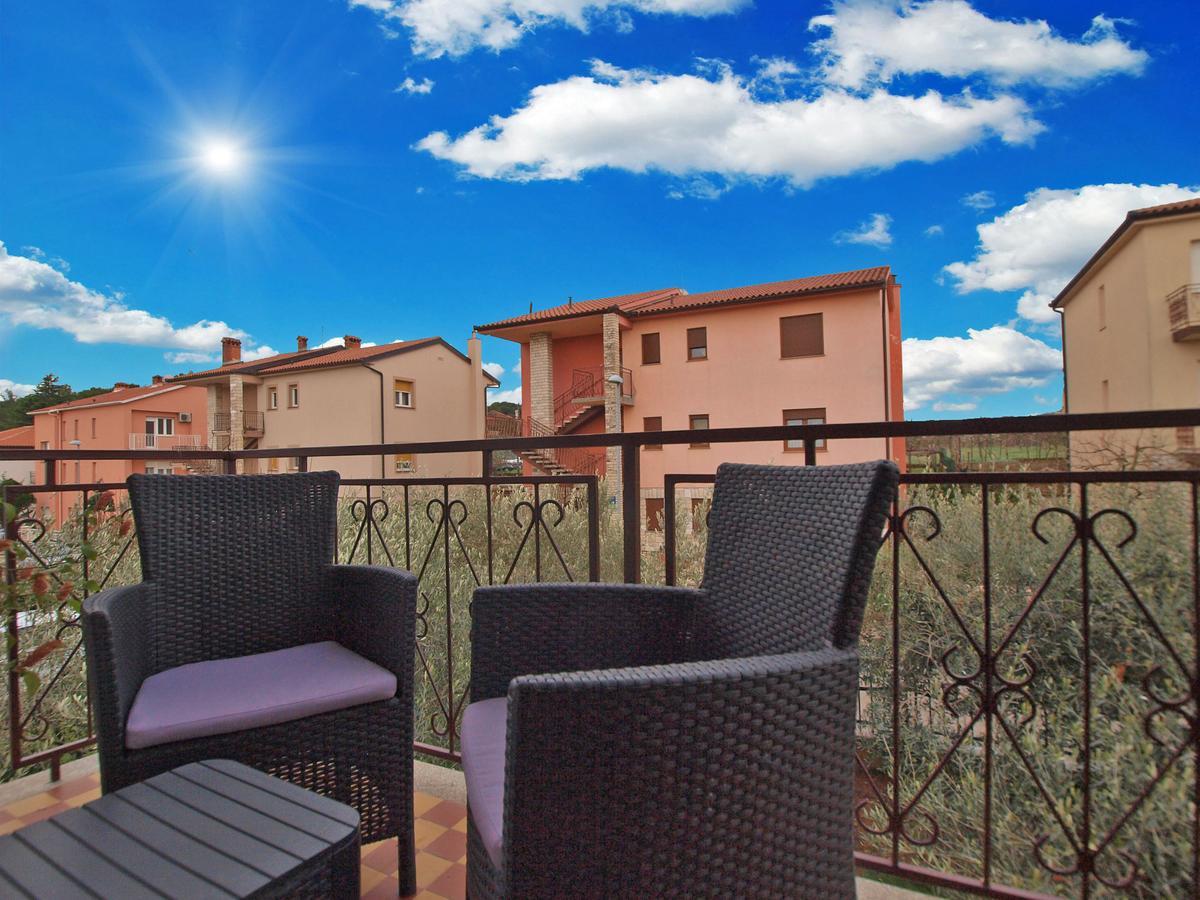 Apartment Luciano 1540 Póla Kültér fotó